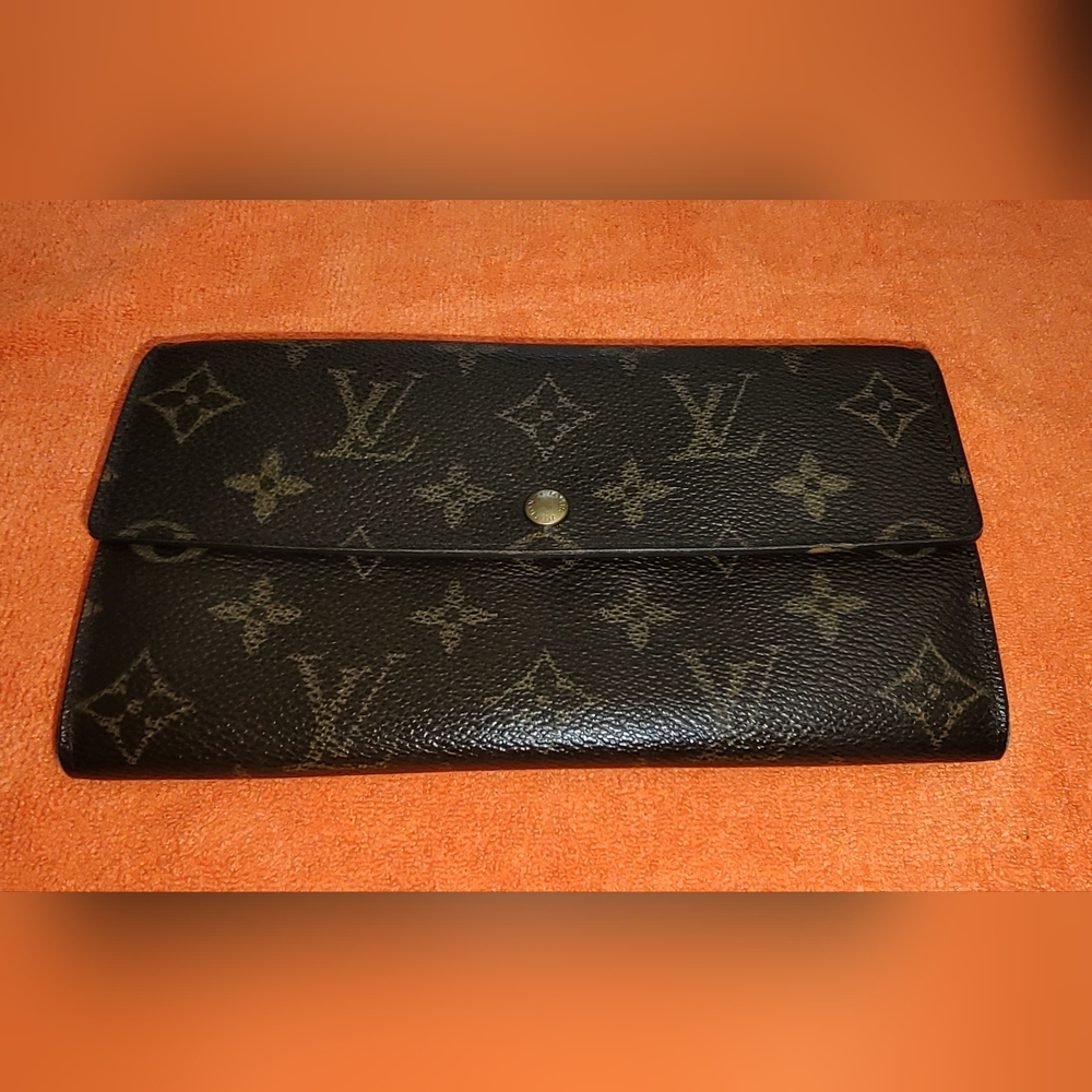Louis Vuitton Monogram Portefeuille  Sarah long Wallet